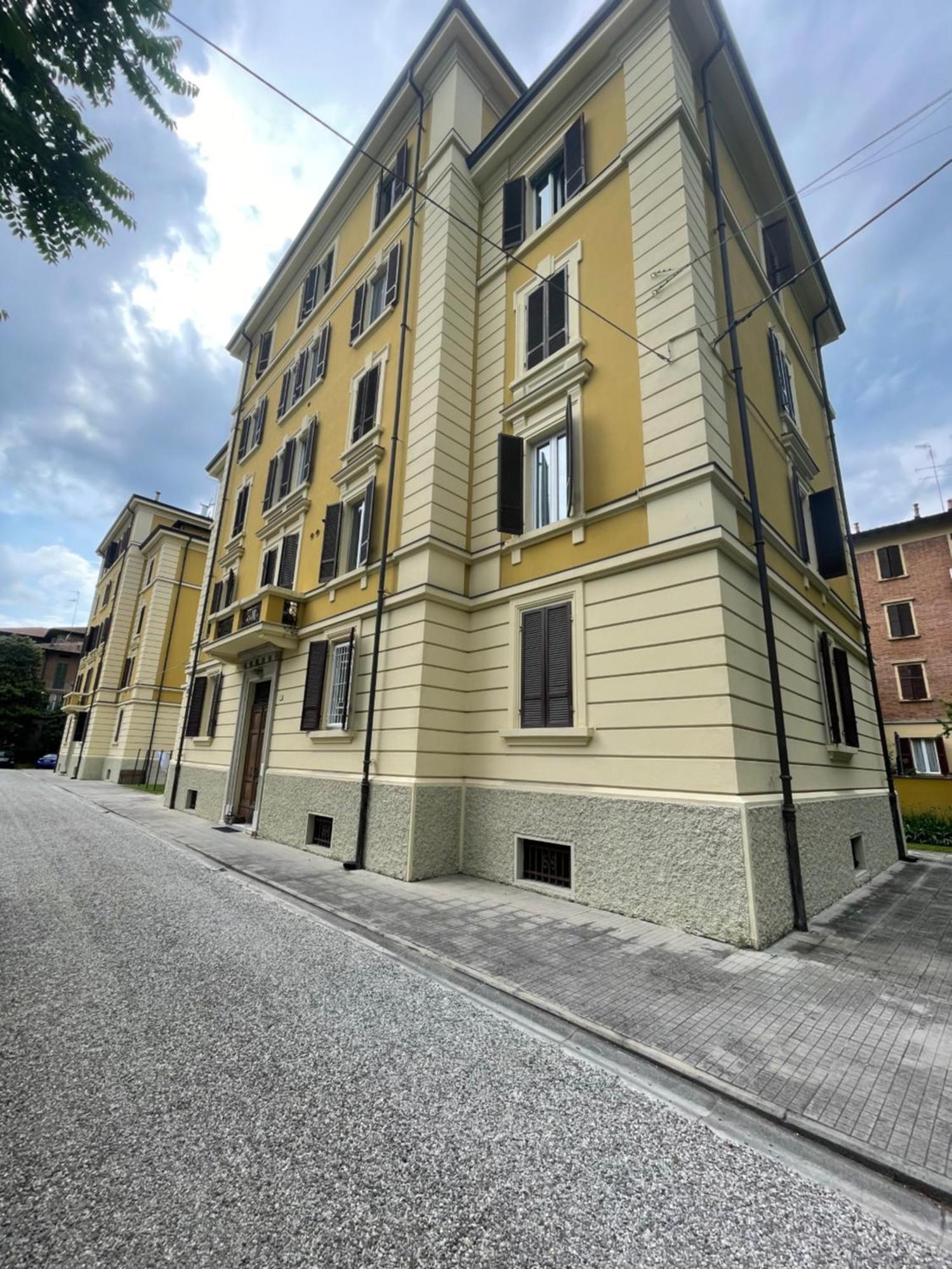 Appartamento Moderno La Dolce Vita Реджонель-Эмилия Экстерьер фото